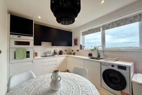 TOLETTOWNLANEKITC...