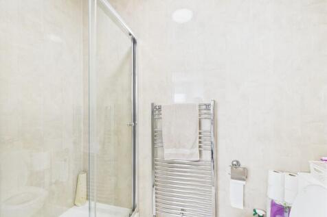 CAM03582G0-PR0122...