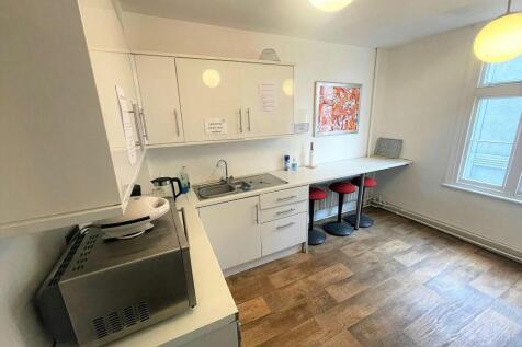 Kitchen img.jpg