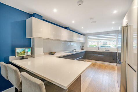 1388545-20-693c03...