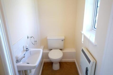 downstairs wc.jpg