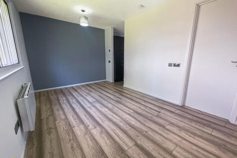Swan Gardens, Birmingham, West Midlands, B23 photo 3
