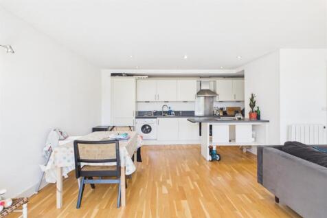 Living Area/Kitchen