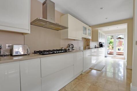 06-9768JHPropWpen - 17 Melvin Road - 13.jpg