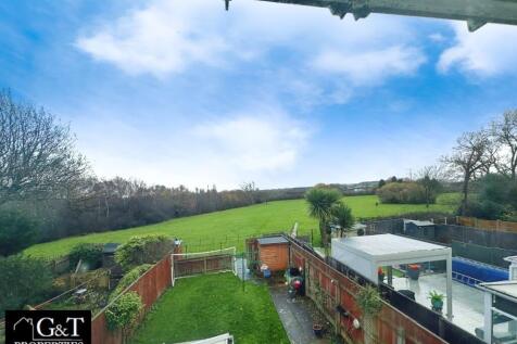 REAR GARDEN VIEWINGS 