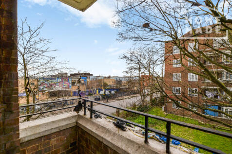 Denham House, W12 photo 4