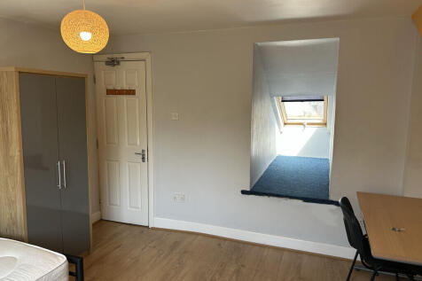 Milton_Room6_1