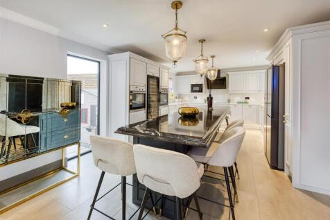 34 Post Office Road-kitchen2.jpg