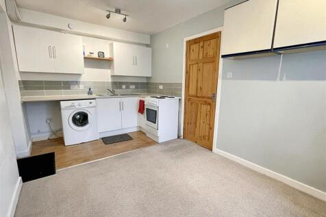 Kitchen / Living Room