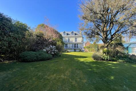 communal gardens 3.jpg