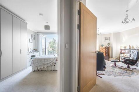 Bedroom/Sitting Room