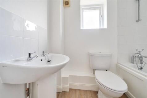 Snowdrop Close, Bury St. Edmunds, Suffolk, IP32 photo 4