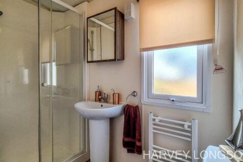 Delta Ascot 2018 Wood Farm Holiday Park Shower Roo