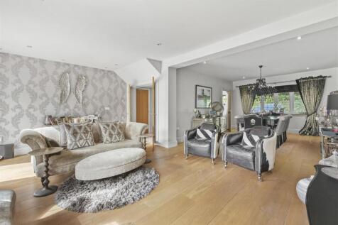 23 Marlow Road, HP11 1TA-13.jpg