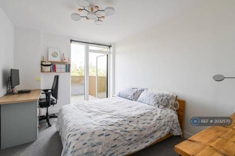 Barrett House, London, E20 photo 3