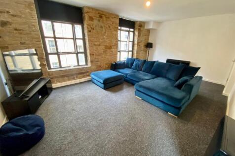 lounge other angle.jpg