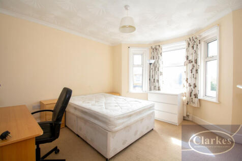 Brassey Road, Winton photo 5