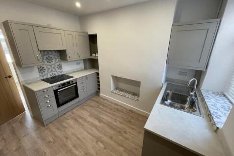 Otley Road, Harrogate, North Yorkshire, HG2 photo 4