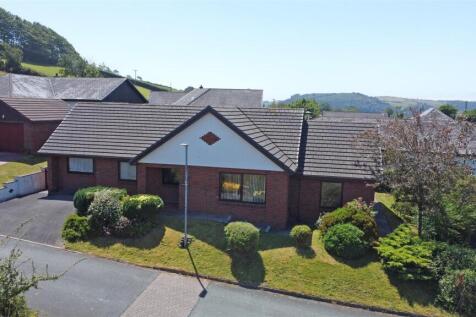 12 Maesygarn - new fore.jpg
