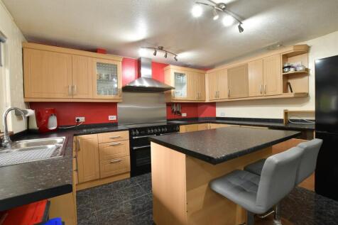 Kitchen/ Breakfast Room