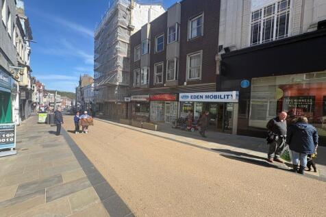 Retail Property (high street) to rent Image 4
