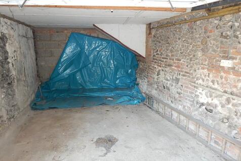 22  Medium  T202508071430.jpg