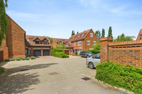 CAM04024G0-PR0030-STILL038