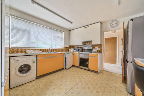 1364159-19-68ee3c...