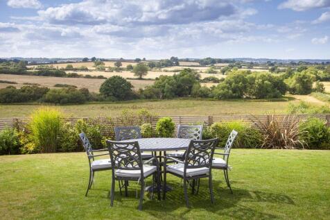 Garden &amp; View 