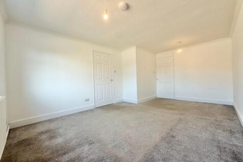 St. Peters Close, Flitwick, MK45 photo 4