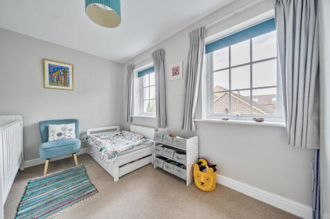 1325630-4-688cd4d...