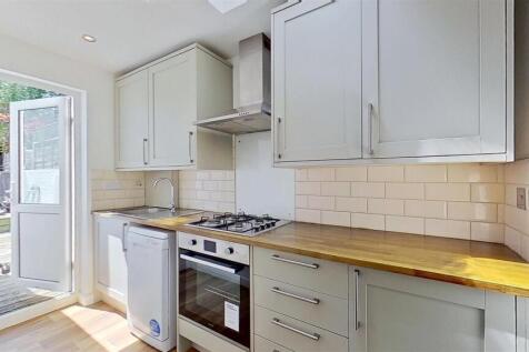 Hanover-Road-South-Wimbledon-SW19-06222026_193136.