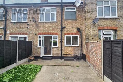 WhatsApp Image 2025-08-19 at 13.27.40 (2)