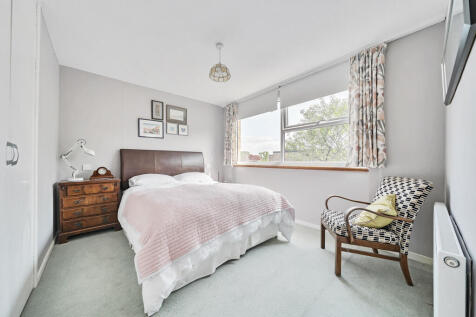 1303470-23-68401d...