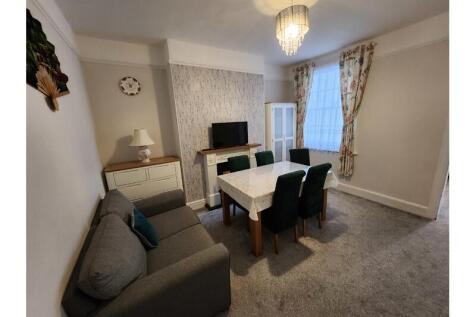 Camden Road, Bridgwater, Somerset photo 3