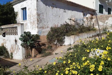 house prior to renovation work commencing