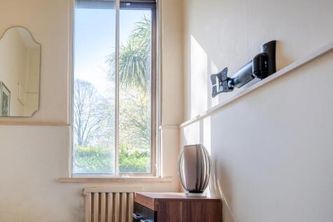 Single Bedroom