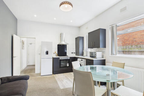Modern One Bedroom Apartment to Rent