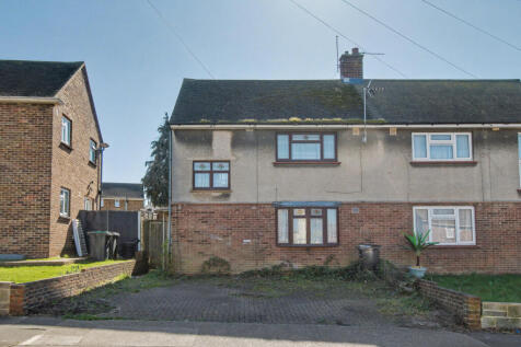 93 Saint Gregory¿s Crescent, Gravesend, Kent, DA12 4JR