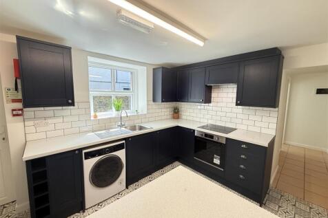 7, Holyhead Road, Bangor photo 4