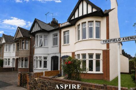 Tickfield Avenue 2.jpeg