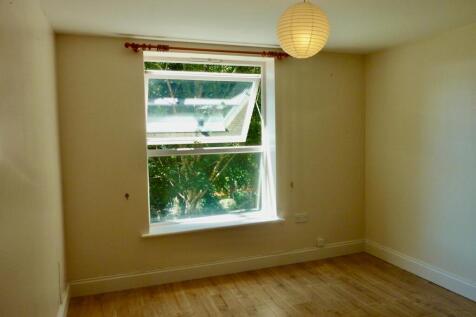 Lee Heights, Bambridge Court, Maidstone, Kent photo 3