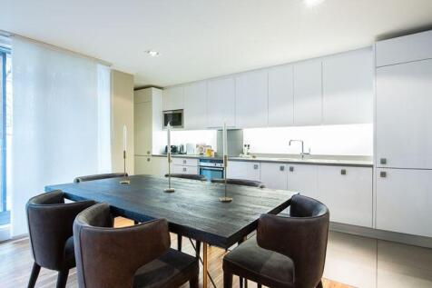 Flat 1a, 161 Fulham Road photo 5
