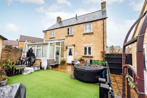Rear &amp; Garden