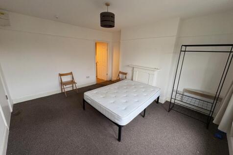 Argyle Road, West Ealing, Ealing photo 3