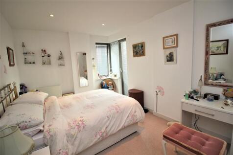 Castle Quay, Castle Lane, MK40 photo 5