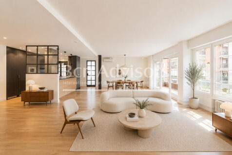 fabulosa-y-amplia-vivienda-reformada-con-terraz...