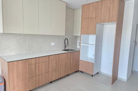 3 bedrooms apartment
