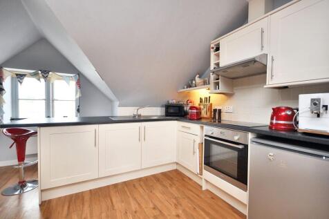 Dining Kitchen/ Lounge