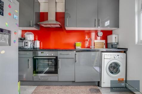 Blackhorse Lane 45 MV-21.jpg